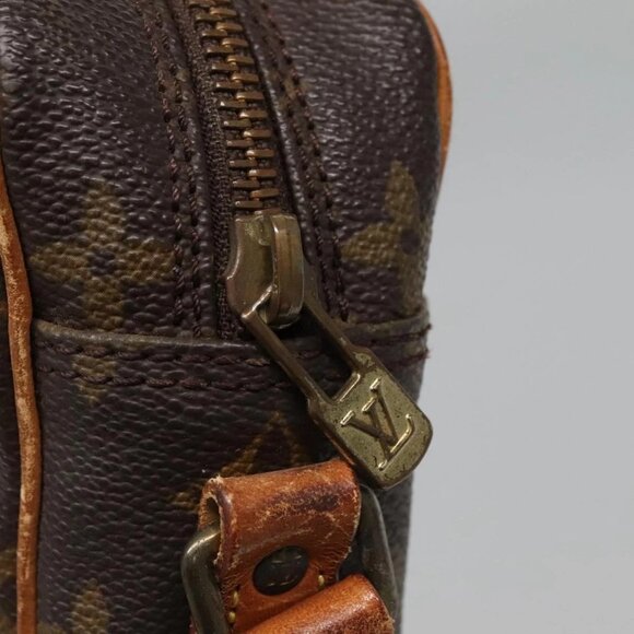 LOUIS VUITTON Monogram Trocadero 23 Shoulder Bag - Picture 11 of 16